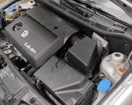 Сірий Шкода Фабія, об'ємом двигуна 1.4 л та пробігом 224 тис. км за 3300 $, фото 10 на Automoto.ua