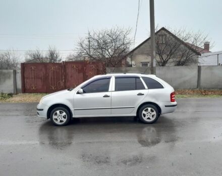 Серый Шкода Фабия, объемом двигателя 1.4 л и пробегом 250 тыс. км за 2200 $, фото 4 на Automoto.ua