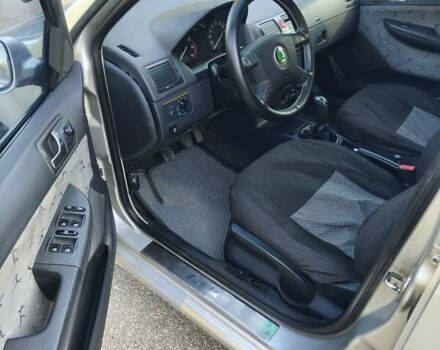 Сірий Шкода Фабія, об'ємом двигуна 1.4 л та пробігом 237 тис. км за 2950 $, фото 10 на Automoto.ua