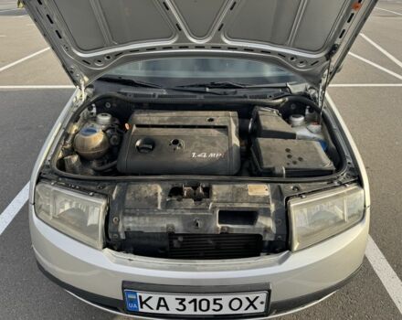 Серый Шкода Фабия, объемом двигателя 1.4 л и пробегом 259 тыс. км за 3400 $, фото 11 на Automoto.ua