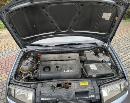 Сірий Шкода Фабія, об'ємом двигуна 1.4 л та пробігом 295 тис. км за 2900 $, фото 10 на Automoto.ua