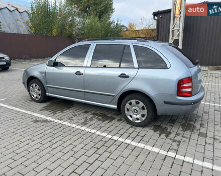 Сірий Шкода Фабія, об'ємом двигуна 1.39 л та пробігом 210 тис. км за 4500 $, фото 4 на Automoto.ua