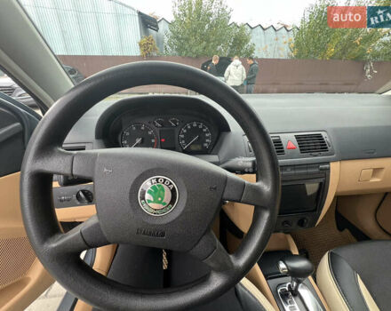 Сірий Шкода Фабія, об'ємом двигуна 1.39 л та пробігом 210 тис. км за 4500 $, фото 16 на Automoto.ua