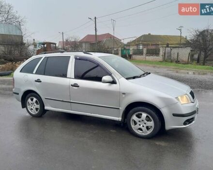 Серый Шкода Фабия, объемом двигателя 1.39 л и пробегом 250 тыс. км за 2200 $, фото 2 на Automoto.ua