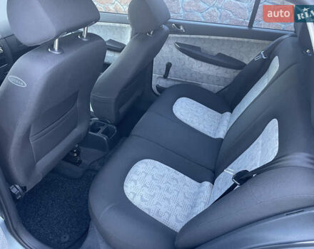 Сірий Шкода Фабія, об'ємом двигуна 1.39 л та пробігом 298 тис. км за 4700 $, фото 19 на Automoto.ua