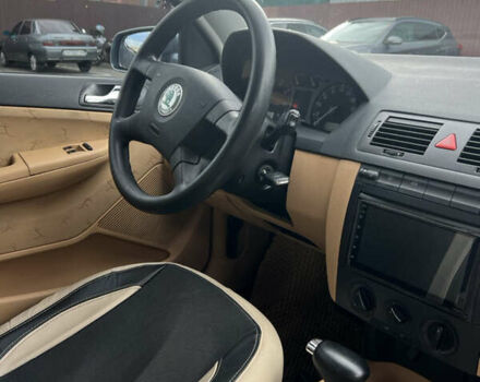 Сірий Шкода Фабія, об'ємом двигуна 1.39 л та пробігом 210 тис. км за 4500 $, фото 9 на Automoto.ua