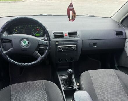 Серый Шкода Фабия, объемом двигателя 1.4 л и пробегом 135 тыс. км за 3100 $, фото 6 на Automoto.ua