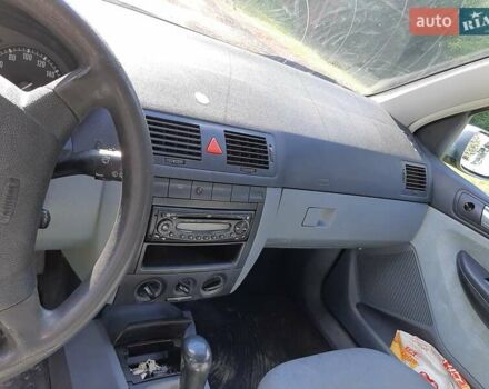 Серый Шкода Фабия, объемом двигателя 1.4 л и пробегом 305 тыс. км за 2899 $, фото 6 на Automoto.ua