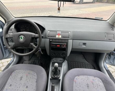 Сірий Шкода Фабія, об'ємом двигуна 1.4 л та пробігом 295 тис. км за 2900 $, фото 12 на Automoto.ua