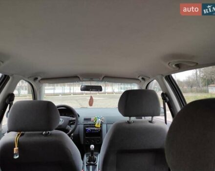 Сірий Шкода Фабія, об'ємом двигуна 1.39 л та пробігом 242 тис. км за 3249 $, фото 28 на Automoto.ua