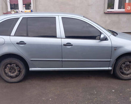 Серый Шкода Фабия, объемом двигателя 1.4 л и пробегом 303 тыс. км за 3600 $, фото 3 на Automoto.ua