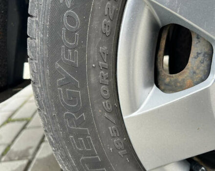 Сірий Шкода Фабія, об'ємом двигуна 1.39 л та пробігом 210 тис. км за 4500 $, фото 20 на Automoto.ua