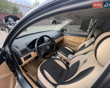 Сірий Шкода Фабія, об'ємом двигуна 1.39 л та пробігом 210 тис. км за 4500 $, фото 7 на Automoto.ua