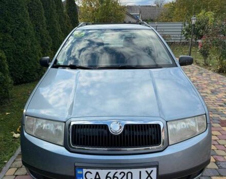 Серый Шкода Фабия, объемом двигателя 1.4 л и пробегом 268 тыс. км за 3600 $, фото 2 на Automoto.ua