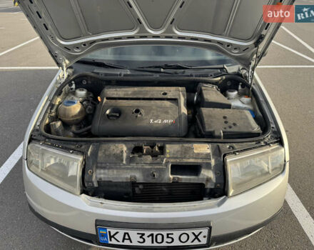 Серый Шкода Фабия, объемом двигателя 1.4 л и пробегом 259 тыс. км за 3400 $, фото 8 на Automoto.ua