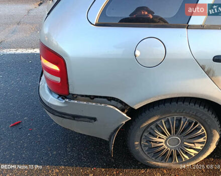 Серый Шкода Фабия, объемом двигателя 1.2 л и пробегом 300 тыс. км за 1600 $, фото 3 на Automoto.ua