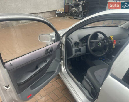 Сірий Шкода Фабія, об'ємом двигуна 1.4 л та пробігом 255 тис. км за 3200 $, фото 25 на Automoto.ua