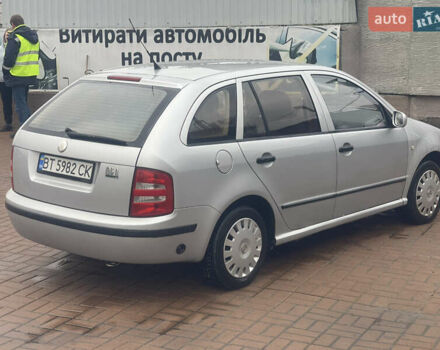 Сірий Шкода Фабія, об'ємом двигуна 1.4 л та пробігом 255 тис. км за 3200 $, фото 6 на Automoto.ua