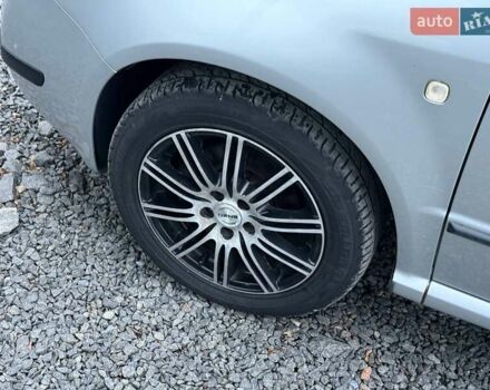 Серый Шкода Фабия, объемом двигателя 1.39 л и пробегом 239 тыс. км за 3500 $, фото 14 на Automoto.ua