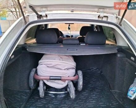 Шкода Фабия 2003 в Днепре (Днепропетровске) на Automoto.ua Серый Шкода Фабия, объемом двигателя 1.39 л и пробегом 210 тыс. км за 4600 $, фото 10 на Automoto.ua