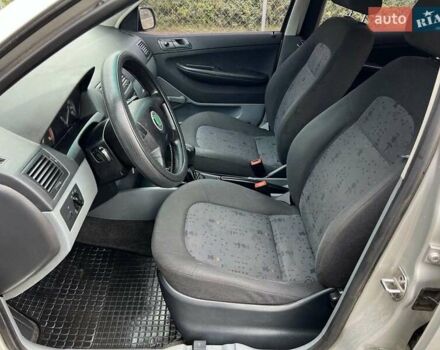 Шкода Фабия 2003 в Львове на Automoto.ua Серый Шкода Фабия, объемом двигателя 1.39 л и пробегом 167 тыс. км за 3150 $, фото 19 на Automoto.ua