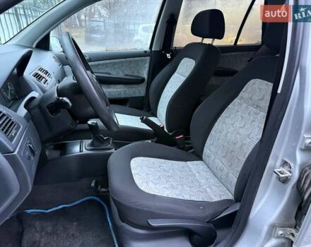 Серый Шкода Фабия, объемом двигателя 1.39 л и пробегом 239 тыс. км за 3500 $, фото 15 на Automoto.ua