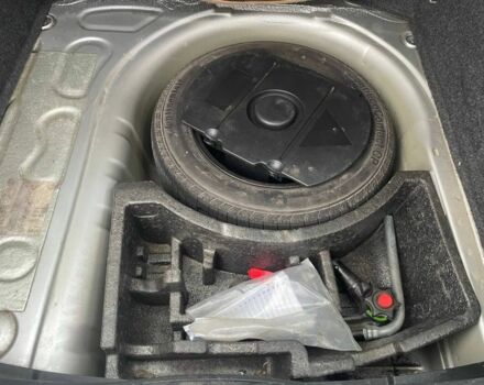 Серый Шкода Фабия, объемом двигателя 1.4 л и пробегом 252 тыс. км за 4200 $, фото 13 на Automoto.ua