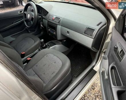 Шкода Фабия 2003 в Львове на Automoto.ua Серый Шкода Фабия, объемом двигателя 1.39 л и пробегом 167 тыс. км за 3150 $, фото 23 на Automoto.ua