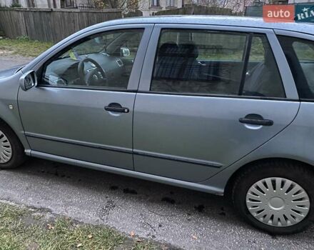 Сірий Шкода Фабія, об'ємом двигуна 1.39 л та пробігом 185 тис. км за 4000 $, фото 4 на Automoto.ua