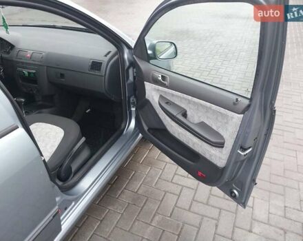 Сірий Шкода Фабія, об'ємом двигуна 1.39 л та пробігом 277 тис. км за 4400 $, фото 24 на Automoto.ua