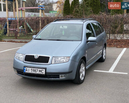 Серый Шкода Фабия, объемом двигателя 1.39 л и пробегом 276 тыс. км за 3999 $, фото 1 на Automoto.ua
