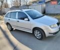 Шкода Фабия 2003 в Днепре (Днепропетровске) на Automoto.ua Серый Шкода Фабия, объемом двигателя 1.39 л и пробегом 210 тыс. км за 4600 $, фото 3 на Automoto.ua