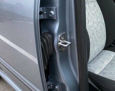 Серый Шкода Фабия, объемом двигателя 1.39 л и пробегом 276 тыс. км за 3999 $, фото 43 на Automoto.ua