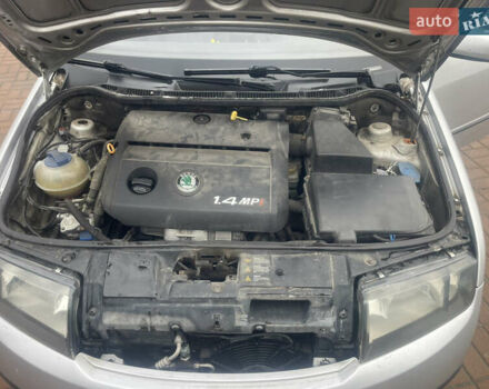 Сірий Шкода Фабія, об'ємом двигуна 1.4 л та пробігом 255 тис. км за 3200 $, фото 32 на Automoto.ua