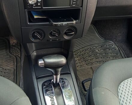 Сірий Шкода Фабія, об'ємом двигуна 1.4 л та пробігом 180 тис. км за 4500 $, фото 7 на Automoto.ua