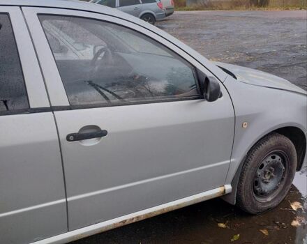 Шкода Фабия 2003 в Житомире на Automoto.ua Серый Шкода Фабия, объемом двигателя 1.4 л и пробегом 200 тыс. км за 2400 $, фото 2 на Automoto.ua