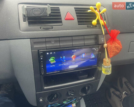 Сірий Шкода Фабія, об'ємом двигуна 1.4 л та пробігом 255 тис. км за 3200 $, фото 34 на Automoto.ua