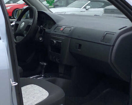 Серый Шкода Фабия, объемом двигателя 1.39 л и пробегом 276 тыс. км за 3999 $, фото 41 на Automoto.ua