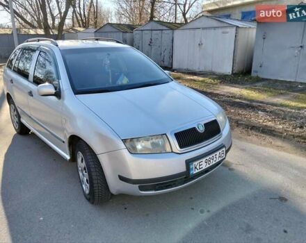 Шкода Фабия 2003 в Днепре (Днепропетровске) на Automoto.ua Серый Шкода Фабия, объемом двигателя 1.39 л и пробегом 210 тыс. км за 4600 $, фото 4 на Automoto.ua