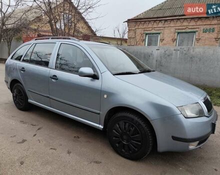 Серый Шкода Фабия, объемом двигателя 1.39 л и пробегом 202 тыс. км за 4700 $, фото 2 на Automoto.ua