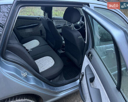 Сірий Шкода Фабія, об'ємом двигуна 1.39 л та пробігом 276 тис. км за 2650 $, фото 10 на Automoto.ua