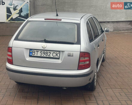 Сірий Шкода Фабія, об'ємом двигуна 1.4 л та пробігом 255 тис. км за 3200 $, фото 2 на Automoto.ua