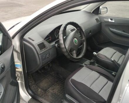 Серый Шкода Фабия, объемом двигателя 1.4 л и пробегом 162 тыс. км за 2700 $, фото 8 на Automoto.ua