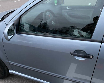 Серый Шкода Фабия, объемом двигателя 1.39 л и пробегом 276 тыс. км за 3999 $, фото 16 на Automoto.ua