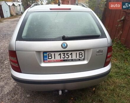 Серый Шкода Фабия, объемом двигателя 1.4 л и пробегом 220 тыс. км за 4200 $, фото 2 на Automoto.ua