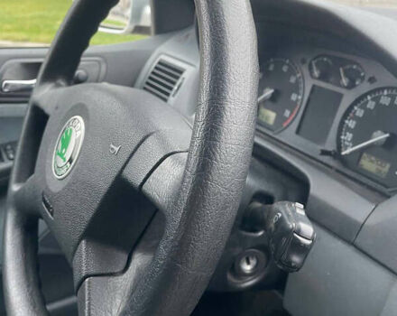 Серый Шкода Фабия, объемом двигателя 1.39 л и пробегом 252 тыс. км за 4200 $, фото 7 на Automoto.ua