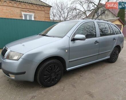 Серый Шкода Фабия, объемом двигателя 1.39 л и пробегом 202 тыс. км за 4700 $, фото 1 на Automoto.ua