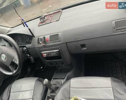 Сірий Шкода Фабія, об'ємом двигуна 1.4 л та пробігом 204 тис. км за 3700 $, фото 6 на Automoto.ua