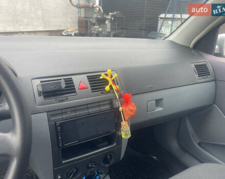 Сірий Шкода Фабія, об'ємом двигуна 1.4 л та пробігом 255 тис. км за 3200 $, фото 28 на Automoto.ua