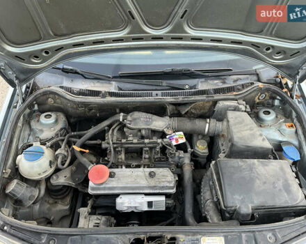 Серый Шкода Фабия, объемом двигателя 1.39 л и пробегом 250 тыс. км за 2990 $, фото 13 на Automoto.ua